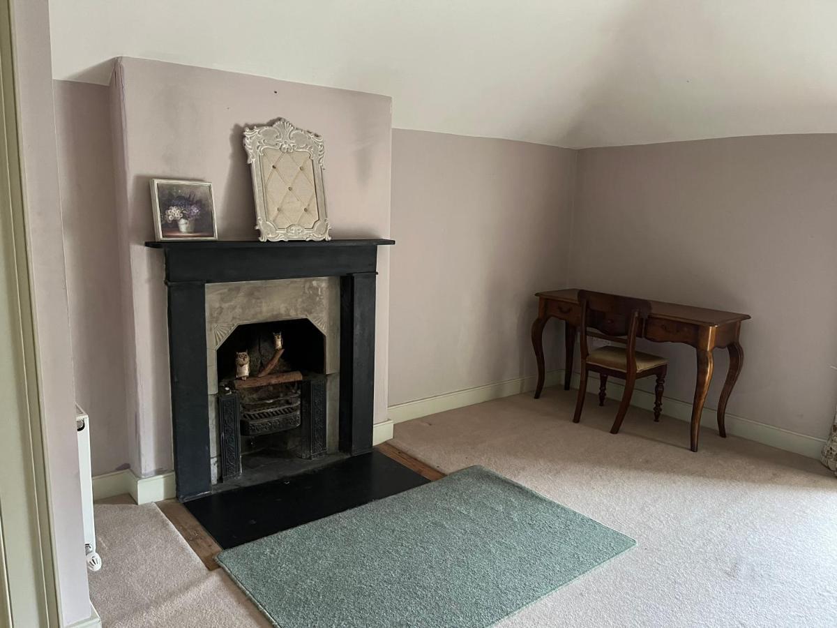 2 Bed Courtyard Apartment At Rockfield House Kells In Meath - Short Term Let Dış mekan fotoğraf